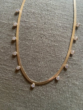 Load image into Gallery viewer, SURPRISE NECKLACE
