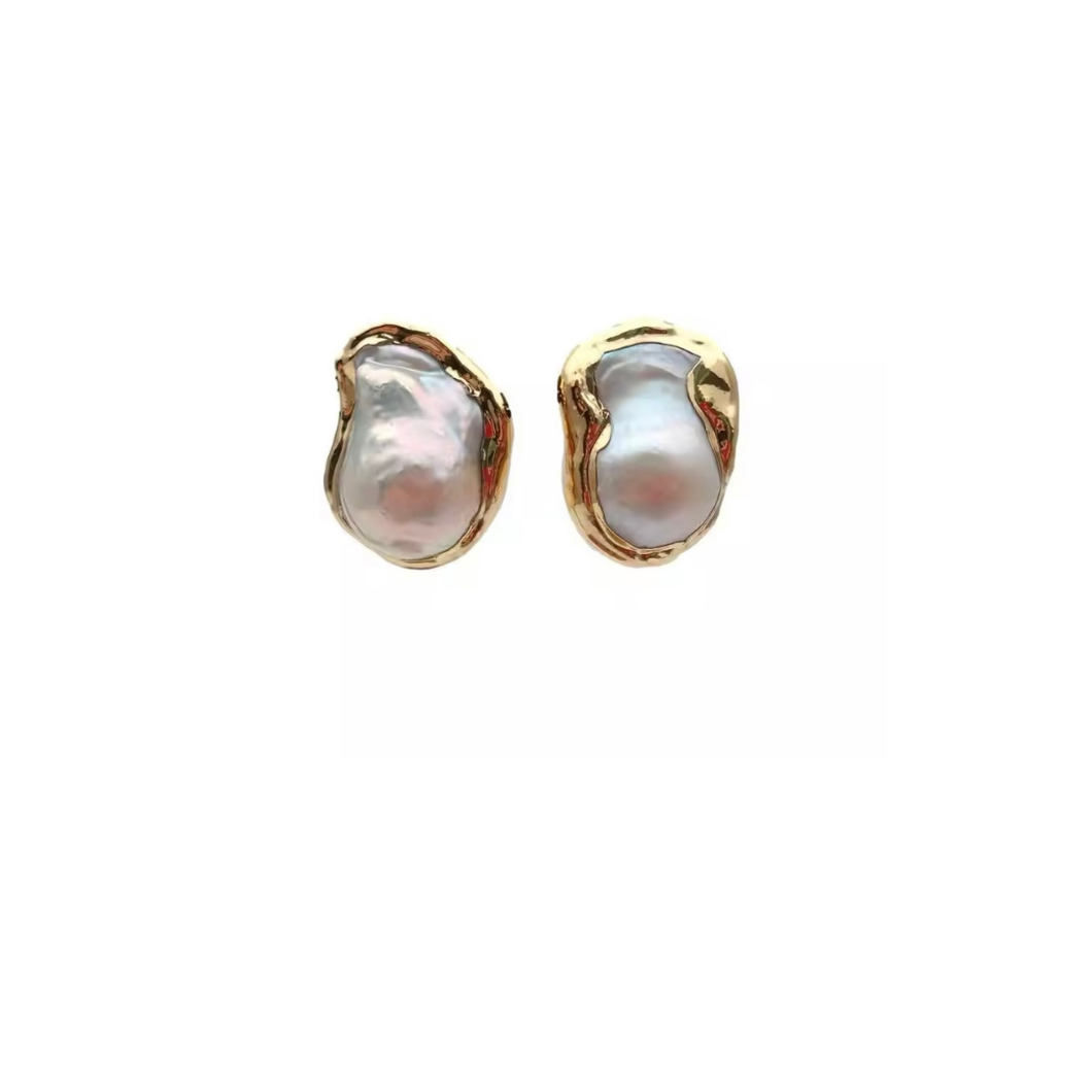 BAROQUE PEARL STUDS