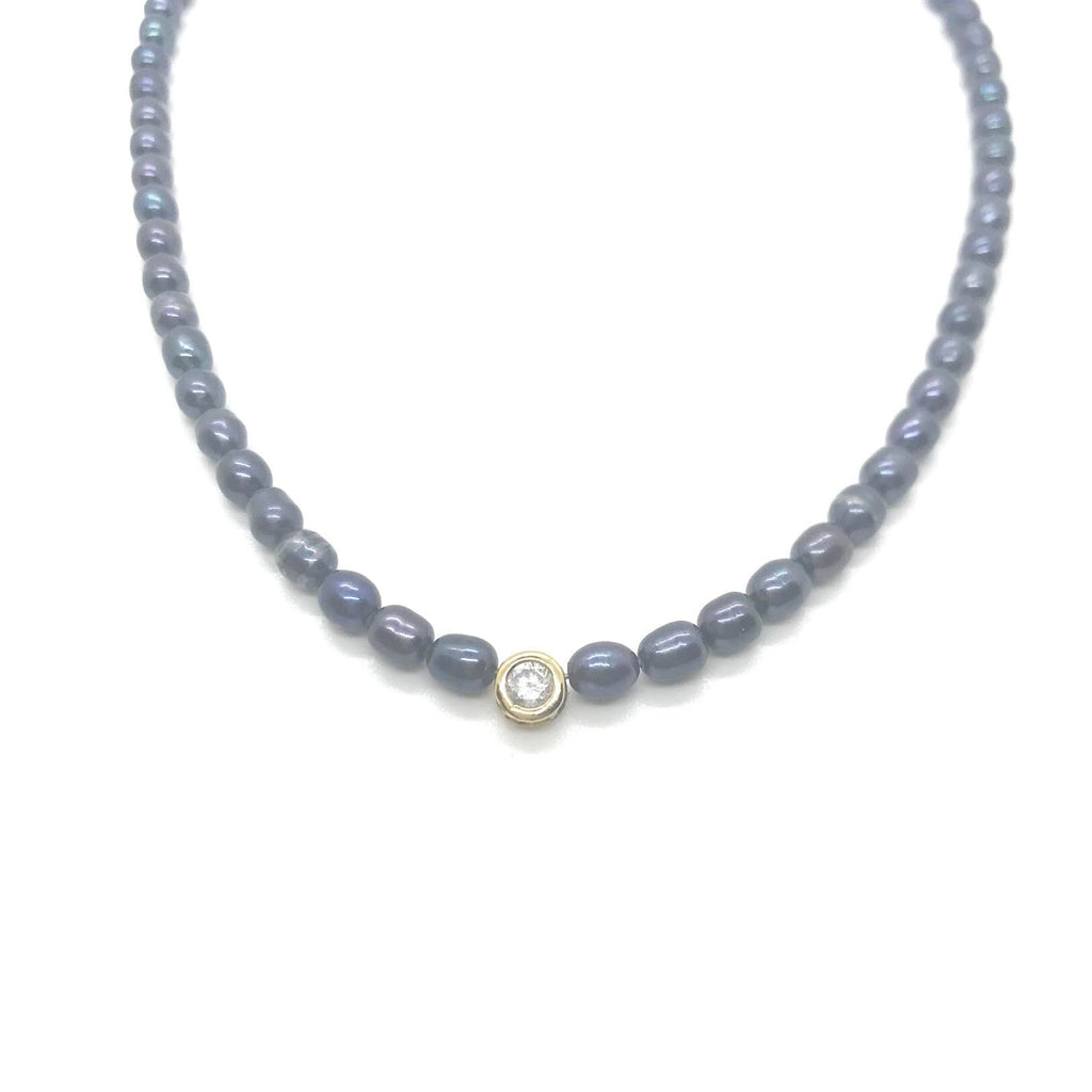 BLACK PEARL NECKLACE