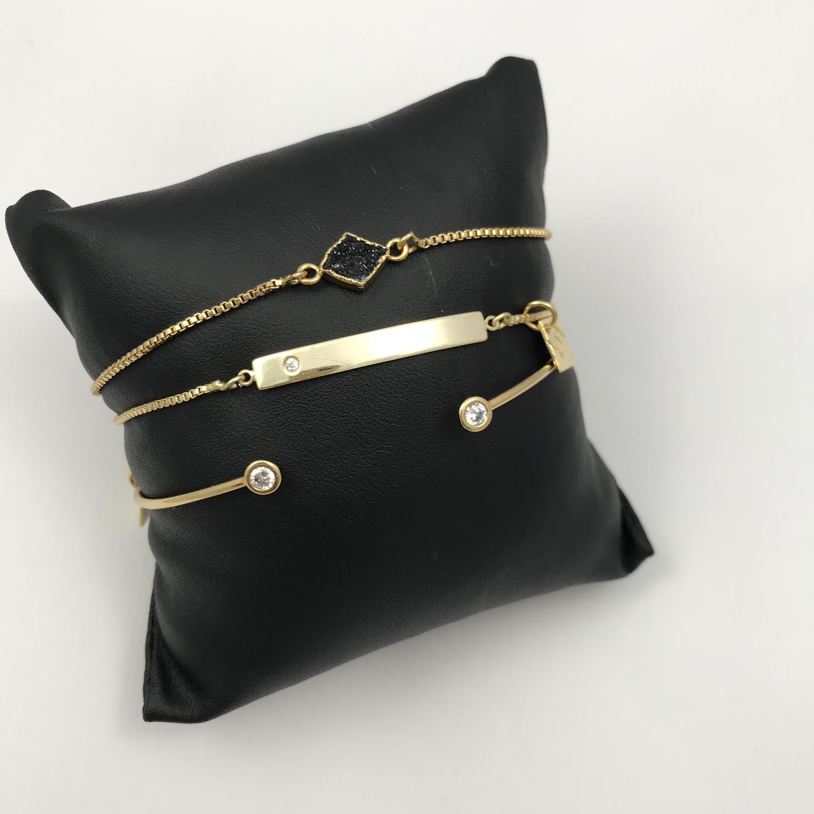 F I G A R O  bracelet
